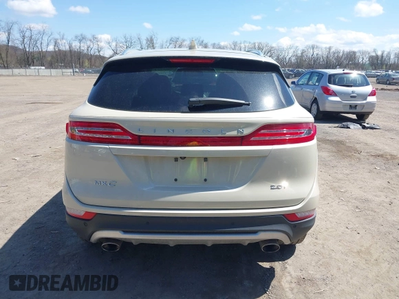 2018 Lincoln MKC Premiere with VIN 5LMCJ1C9XJUL03767, listed as a IAAI auction lot 42055927 with 39,718 mi miles and . Bid and sale history available at DreamBid. Image 17.