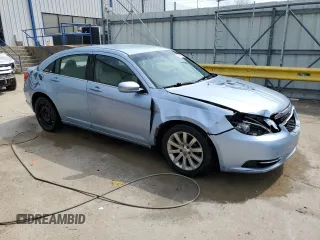 2013 Chrysler 200 Touring with VIN 1C3CCBBB6DN773065, listed as a Copart auction lot 54516905 with 225,804 mi miles and Salvage Title. Bid and sale history available at DreamBid. Image 4.