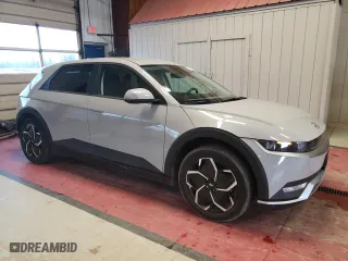 2022 Hyundai IONIQ 5 SE with VIN KM8KMDAF2NU067640, listed as a Copart auction lot 49702043 with 19,135 mi miles. Bid and sale history available at carsss.com. Image 4.