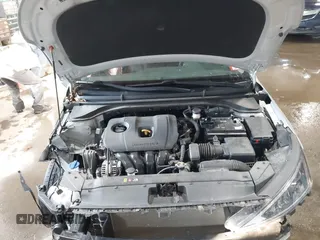 2020 Hyundai Elantra SEL z VIN 5NPD84LF6LH536895, wystawiony jako IAAI lot #41582103 z przebiegiem 15 533 mil mil oraz . Historia ofert i sprzedaży dostępna na DreamBid. Obrazek 10.