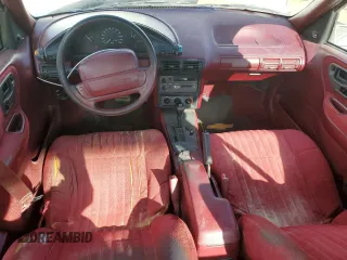 1995 Chevrolet Corsica z VIN 1G1LD5548SY236130, wystawiony jako Copart lot #78059984 z przebiegiem 280 703 mil mil oraz Tytuł czysty. Historia ofert i sprzedaży dostępna na DreamBid. Obrazek 8.