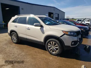 2011 Kia Sorento EX with VIN 5XYKU3A18BG034755, listed as a Copart auction lot 48055975 with 200,833 mi miles and Salvage Title. Bid and sale history available at carsss.com. Image 4.