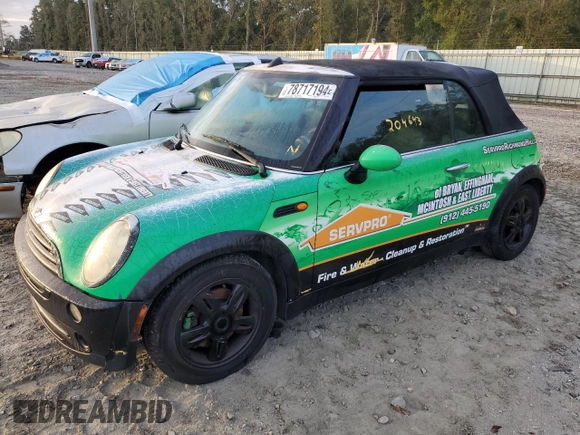 2006 MINI Convertible с VIN WMWRF33526TG16112, выставлен на аукционе Copart как лот 78717194 с пробегом 204 914 миль миль и Списание • Salvage title. История ставок и продаж доступна на DreamBid. Изображение 1.