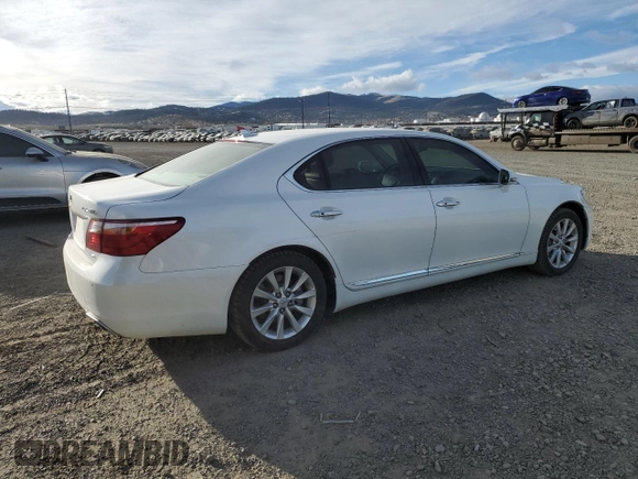 2010 Lexus LS 460 L with VIN JTHDL5EF4A5001156, listed as a Copart auction lot 82162473 with 100,322 mi miles and Salvage title. Bid and sale history available at DreamBid. Image 3.