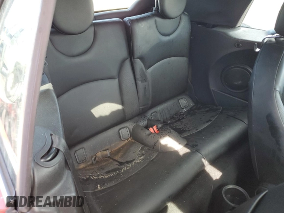2015 MINI Convertible с VIN WMWZN3C53FT266957, выставлен на аукционе Copart как лот 74564094 с пробегом Не указан миль и На запчасти • Non repairable. История ставок и продаж доступна на DreamBid. Изображение 10.