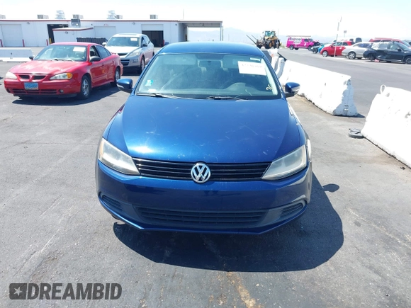2011 Volkswagen Jetta SE with VIN 3VWDZ7AJ2BM340240, listed as a IAAI auction lot 42726569 with 74,044 mi miles and . Bid and sale history available at DreamBid. Image 6.