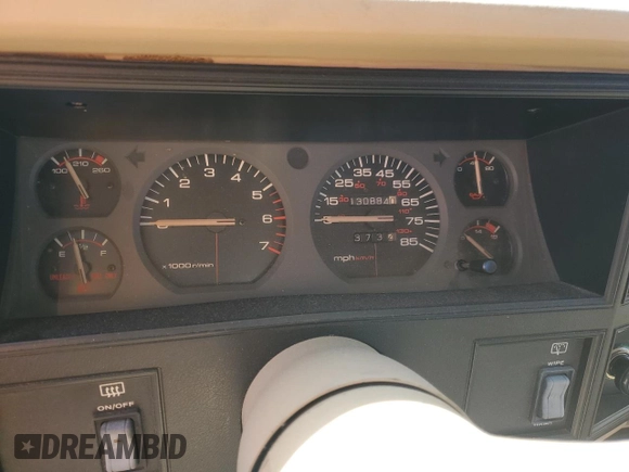 1993 Jeep Cherokee Sport с VIN 1J4FJ68S4PL555701, выставлен на аукционе Copart как лот 76020714 с пробегом 130 884 миль миль и Списание • Salvage title. История ставок и продаж доступна на DreamBid. Изображение 9.