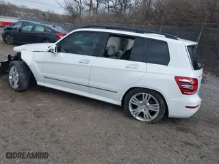 2014 Mercedes-Benz GLK-Class GLK 250 BlueTEC with VIN WDCGG0EBXEG270303, listed as a IAAI auction lot 41748806 with 154,302 mi miles. Bid and sale history available at carsss.com. Image 3.