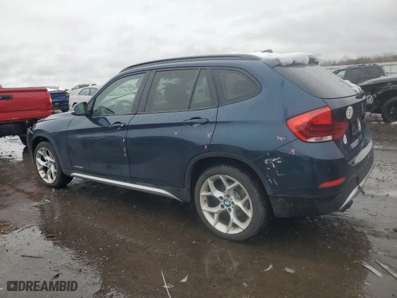 2013 BMW X1 xDrive28i with VIN WBAVL1C57DVR86577, listed as a Copart auction lot 44564685 with 175,135 mi miles and Salvage Title. Bid and sale history available at carsss.com. Image 2.