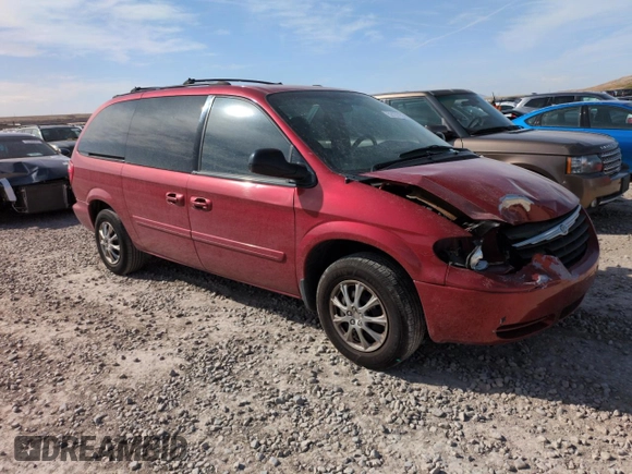 2005 Chrysler Town & Country LX with VIN 2C8GP44R35R309001, listed as a Copart auction lot 52157155 with 141,465 mi miles and Salvage Title. Bid and sale history available at carsss.com. Image 4.