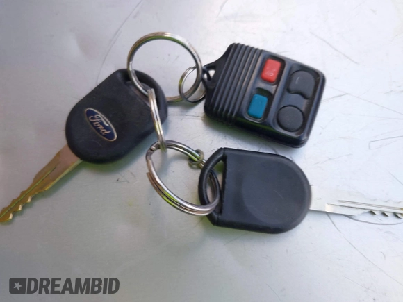2002 Ford Explorer XLT с VIN 1FMZU73E92ZC17715, выставлен на аукционе IAAI как лот 42130163 с пробегом 243 059 миль миль и . История ставок и продаж доступна на DreamBid. Изображение 11.