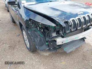 2017 Jeep Cherokee Limited with VIN 1C4PJMDS2HW606827, listed as a IAAI auction lot 42037856 with 89,477 mi miles. Bid and sale history available at carsss.com. Image 6.