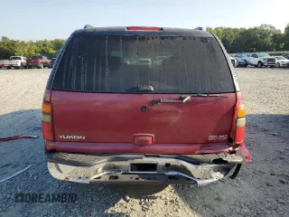 2005 GMC Yukon SLT with VIN 1GKEC13TX5R266917, listed as a Copart auction lot 70191504 with 205,644 mi miles and Salvage Title. Bid and sale history available at carsss.com. Image 6.