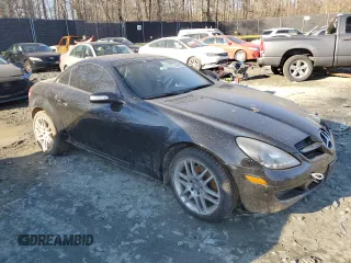 2007 Mercedes-Benz SLK-Class 3.0L with VIN WDBWK54F57F154189, listed as a Copart auction lot 45678515 with 118,934 mi miles and Salvage Title. Bid and sale history available at carsss.com. Image 4.