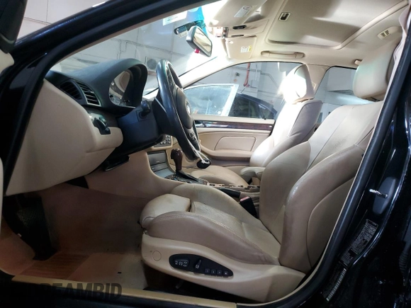 2004 BMW 3 Series 325i with VIN WBAAZ33474KP85411, listed as a Copart auction lot 87895975 with 125,536 mi miles and Salvage Title. Bid and sale history available at carsss.com. Image 7.