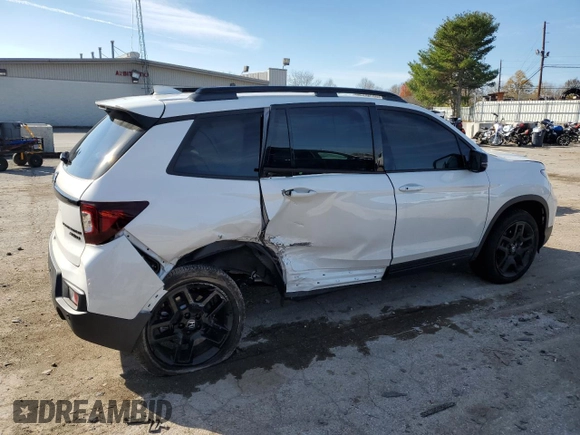 2024 Honda Passport Black Edition with VIN 5FNYF8H88RB007237, listed as a Copart auction lot 80082114 with Not provided miles and Salvage title. Bid and sale history available at DreamBid. Image 3.