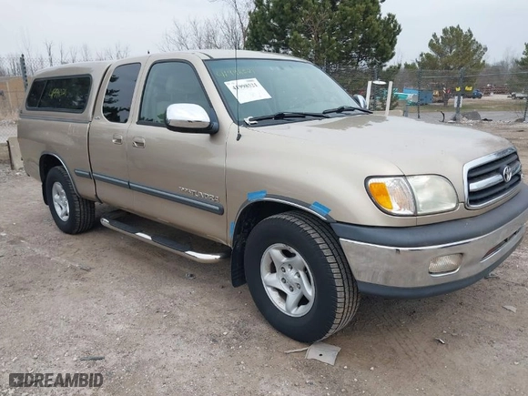2002 Toyota Tundra SR5 with VIN 5TBRT34192S285132, listed as a IAAI auction lot 41998521 with 107,825 mi miles. Bid and sale history available at carsss.com. Image 1.