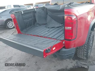 2018 Chevrolet Colorado 4WD ZR2 with VIN 1GCGTEEN7J1155034, listed as a IAAI auction lot 41157795 with 54,005 mi miles. Bid and sale history available at carsss.com. Image 6.