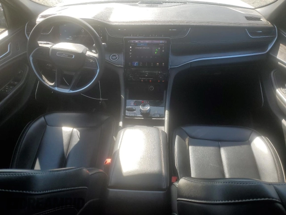 2024 Jeep Grand Cherokee with VIN 1C4RJYB69RC120685, listed as a Copart auction lot 63274645 with 40,691 mi miles and Clean title. Bid and sale history available at DreamBid. Image 8.