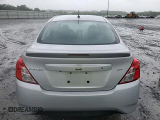 2019 Nissan Versa SV z VIN 3N1CN7AP2KL860901, wystawiony jako Copart lot #56665215 z przebiegiem 44 217 mil mil oraz Szkoda całkowita • Salvage title. Historia ofert i sprzedaży dostępna na DreamBid. Obrazek 6.