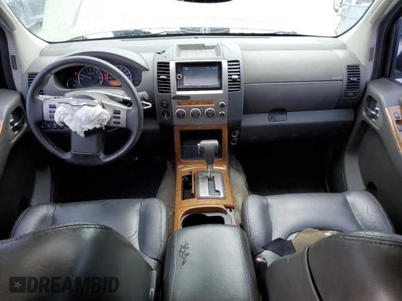 2005 Nissan Pathfinder LE z VIN 5N1AR18UX5C740258, wystawiony jako Copart lot #59152255 z przebiegiem 206 051 mil mil oraz Szkoda całkowita • Salvage title. Historia ofert i sprzedaży dostępna na DreamBid. Obrazek 8.