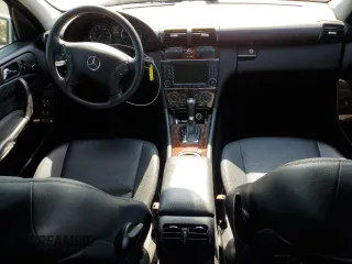 2007 Mercedes-Benz C 280 Luxury with VIN WDBRF54H67A929549, listed as a Copart auction lot 61799105 with 86,321 mi miles and Clean title. Bid and sale history available at DreamBid. Image 8.