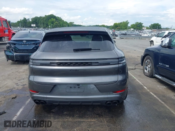 2025 Porsche Cayenne with VIN WP1AM2AY7SDA27408, listed as a IAAI auction lot 42462860 with 2,910 mi miles and . Bid and sale history available at DreamBid. Image 16.