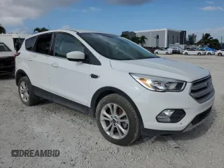 2019 Ford Escape SE z VIN 1FMCU0GD2KUB95892, wystawiony jako Copart lot #58071975 z przebiegiem Nie podano mil oraz Nie do naprawy • Non repairable. Historia ofert i sprzedaży dostępna na DreamBid. Obrazek 4.