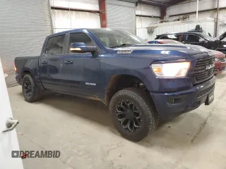 2019 Ram 1500 Big Horn z VIN 1C6SRFFT6KN622358, wystawiony jako Copart lot #47748595 z przebiegiem 84 975 mil mil oraz Szkoda całkowita • Salvage title. Historia ofert i sprzedaży dostępna na DreamBid. Obrazek 4.