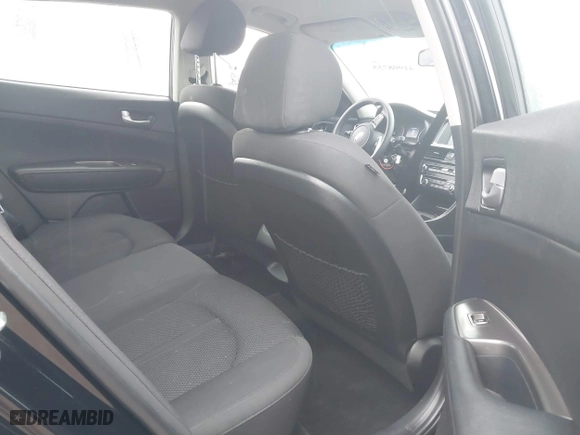 2019 Kia Optima LX with VIN 5XXGT4L30KG350541, listed as a IAAI auction lot 41908755 with 47,085 mi miles. Bid and sale history available at carsss.com. Image 8.