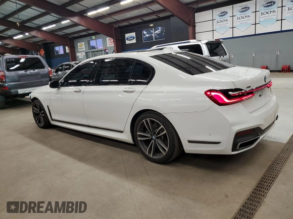 2020 BMW 7 Series 740i xDrive with VIN WBA7T4C02LCD70555, listed as a Copart auction lot 75666484 with 50,847 mi miles and Clean title. Bid and sale history available at DreamBid. Image 2.
