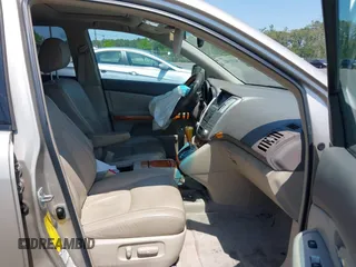 2004 Lexus RX 330 with VIN 2T2HA31U24C006277, listed as a IAAI auction lot 42019822 with 209,423 mi miles. Bid and sale history available at carsss.com. Image 5.