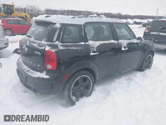 2016 MINI Countryman S with VIN WMWZC3C56GWT11105, listed as a IAAI auction lot 41228246 with 102,971 mi miles and . Bid and sale history available at DreamBid. Image 4.