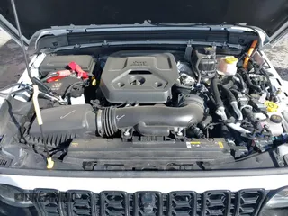 2024 Jeep Wrangler High Altitude z VIN 1C4RJXU60RW176763, wystawiony jako IAAI lot #41508931 z przebiegiem 11 026 mil mil oraz . Historia ofert i sprzedaży dostępna na DreamBid. Obrazek 10.