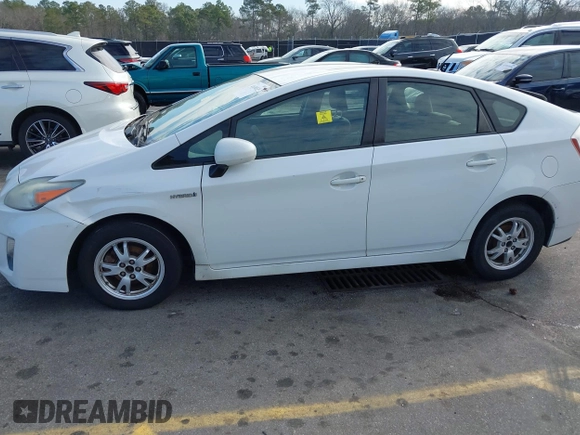 2010 Toyota Prius II with VIN JTDKN3DU0A0095900, listed as a IAAI auction lot 41630338 with 318,071 mi miles. Bid and sale history available at carsss.com. Image 6.