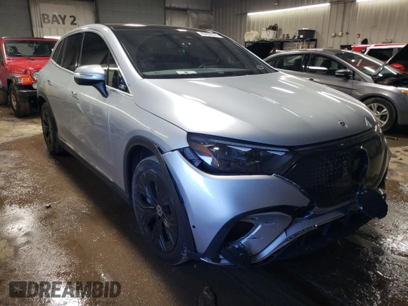 2023 Mercedes-Benz EQE 500 z VIN 4JGGM2CB0PA016386, wystawiony jako Copart lot #49459514 z przebiegiem 14 548 mil mil oraz Szkoda całkowita • Salvage title. Historia ofert i sprzedaży dostępna na DreamBid. Obrazek 4.