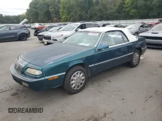 1994 Chrysler LeBaron z VIN 1C3EU4530RF189347, wystawiony jako Copart lot #72474654 z przebiegiem 38 868 mil mil oraz Tytuł czysty. Historia ofert i sprzedaży dostępna na DreamBid. Obrazek 1.