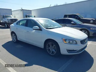 2015 Volvo S60 T5 Premier with VIN YV1612TB6F1306374, listed as a IAAI auction lot 41754953 with 117,508 mi miles. Bid and sale history available at carsss.com. Image 1.