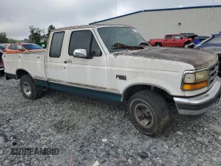 1996 Ford F-150 z VIN 1FTEX14H3TKA50259, wystawiony jako Copart lot #61027725 z przebiegiem Nie podano mil oraz Czysty tytuł • Clean title. Historia ofert i sprzedaży dostępna na DreamBid. Obrazek 4.