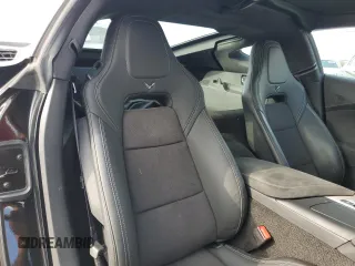 2016 Chevrolet Corvette Z51 3LT z VIN 1G1YM2D7XG5111851, wystawiony jako Copart lot #44197185 z przebiegiem 129 659 mil mil oraz Szkoda całkowita • Salvage title. Historia ofert i sprzedaży dostępna na DreamBid. Obrazek 10.