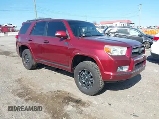 2010 Toyota 4Runner Trail z VIN JTEBU5JR2A5010522, wystawiony jako IAAI lot #41989333 z przebiegiem 202 558 mil mil oraz . Historia ofert i sprzedaży dostępna na DreamBid. Obrazek 1.