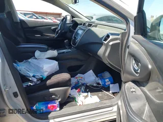 2018 Nissan Murano S z VIN 5N1AZ2MG1JN125506, wystawiony jako IAAI lot #42262217 z przebiegiem Nie podano mil oraz . Historia ofert i sprzedaży dostępna na DreamBid. Obrazek 5.