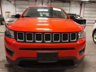 2018 Jeep Compass Sport z VIN 3C4NJDAB3JT402254, wystawiony jako IAAI lot #41830273 z przebiegiem 73 274 mil mil oraz . Historia ofert i sprzedaży dostępna na DreamBid. Obrazek 13.