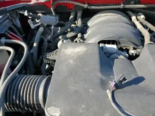 2018 GMC Sierra 1500 z VIN 1GTR1LEHXJZ364346, wystawiony jako Copart lot #44432245 z przebiegiem 141 193 mil mil oraz Szkoda całkowita • Salvage title. Historia ofert i sprzedaży dostępna na DreamBid. Obrazek 14.