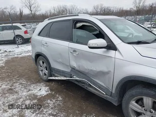 2012 Kia Sorento EX with VIN 5XYKUDA20CG284796, listed as a IAAI auction lot 41414017 with 120,345 mi miles. Bid and sale history available at carsss.com. Image 6.