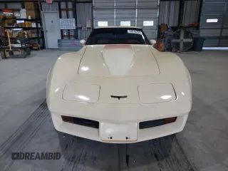 1981 Chevrolet Corvette with VIN 1G1AY876XBS402288, listed as a Copart auction lot 74915254 with 60,689 mi miles and Clean Title. Bid and sale history available at carsss.com. Image 5.
