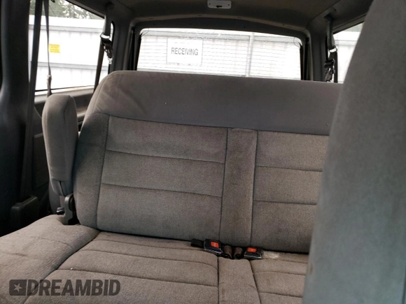 1994 Ford Aerostar Eddie Bauer z VIN 1FMDA41X1RZB43187, wystawiony jako Copart lot #86578064 z przebiegiem Nie podano mil oraz Szkody całkowita. Historia ofert i sprzedaży dostępna na DreamBid. Obrazek 10.