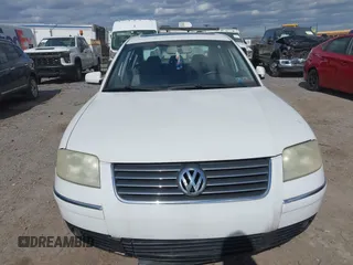 2004 Volkswagen Passat GLX with VIN WVWRH63B64P150935, listed as a IAAI auction lot 42064933 with 174,357 mi miles and . Bid and sale history available at DreamBid. Image 6.