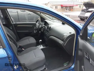 2010 Chevrolet Aveo 1LT с VIN KL1TD5DE4AB134818, выставлен на аукционе IAAI как лот 42061519 с пробегом 94 602 миль миль и . История ставок и продаж доступна на DreamBid. Изображение 5.