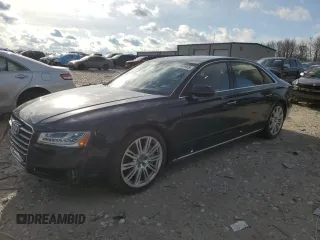 2015 Audi A8 4.0T z VIN WAU32AFD8FN005155, wystawiony jako Copart lot #51660955 z przebiegiem 98 447 mil mil oraz Czysty tytuł • Clean title. Historia ofert i sprzedaży dostępna na DreamBid. Obrazek 1.